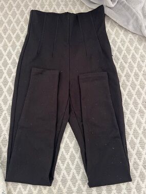 Black Zara skinny dress pant/leggings